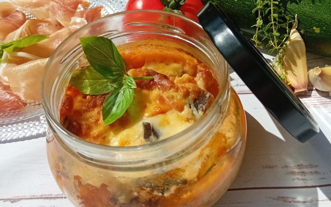 MOUSSAKA A L&rsquo;ITALIENNE AUX COURGETTES, MOZZA, JAMBON SEC